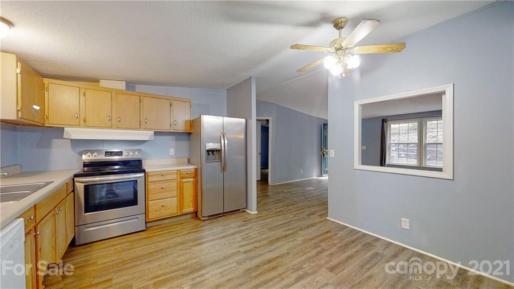 3871 Tower Road Maiden, NC 28650 - Photo 7 of 34 Gallery Image 7