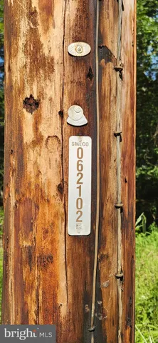 a view of a bathroom