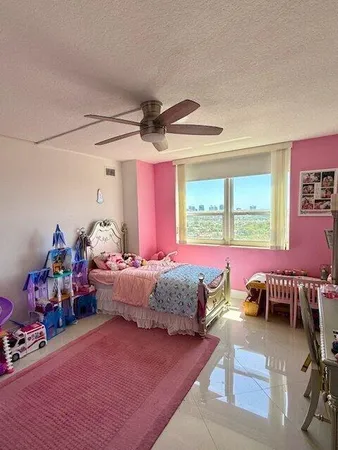$4,950 | 3232 Coral Way, Unit 1601, Miami, FL 33145