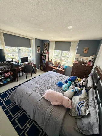 $4,950 | 3232 Coral Way, Unit 1601, Miami, FL 33145