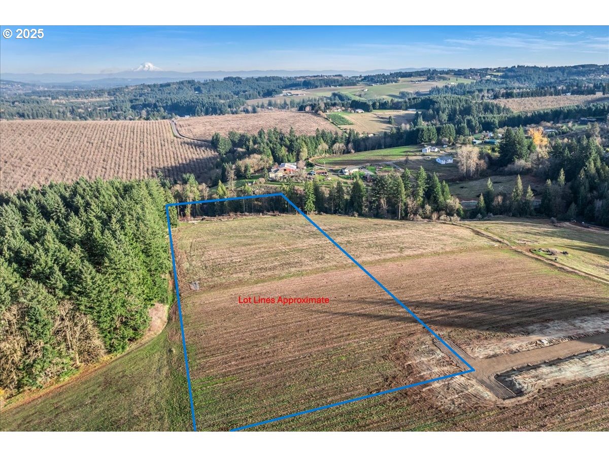 23129 Southwest Jaquith Road Hillsboro, OR 97123 - Photo 12 of 28
