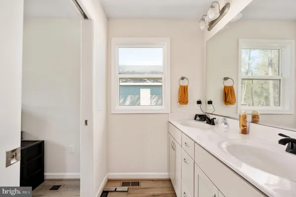 $334,900 | 669 Lakeview Drive, Colonial Beach, VA 22443