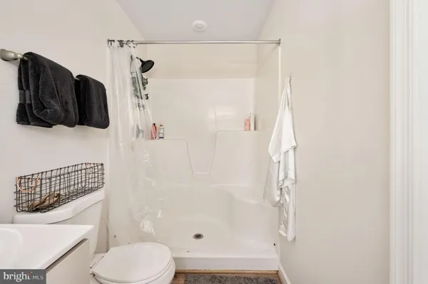 $339,000 | 669 Lakeview Drive, Colonial Beach, VA 22443