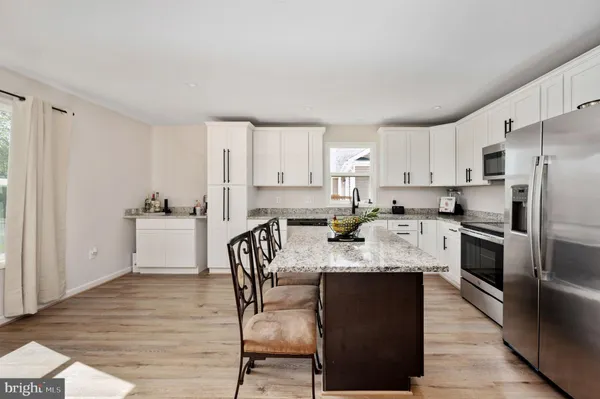 $339,000 | 669 Lakeview Drive, Colonial Beach, VA 22443