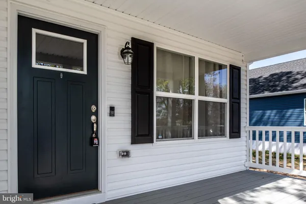 $339,000 | 669 Lakeview Drive, Colonial Beach, VA 22443