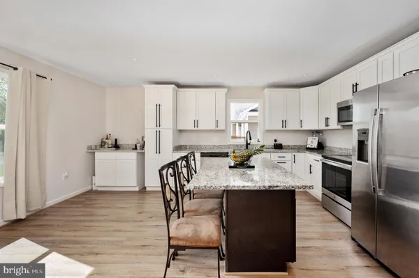 $334,900 | 669 Lakeview Drive, Colonial Beach, VA 22443