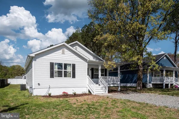 $334,900 | 669 Lakeview Drive, Colonial Beach, VA 22443