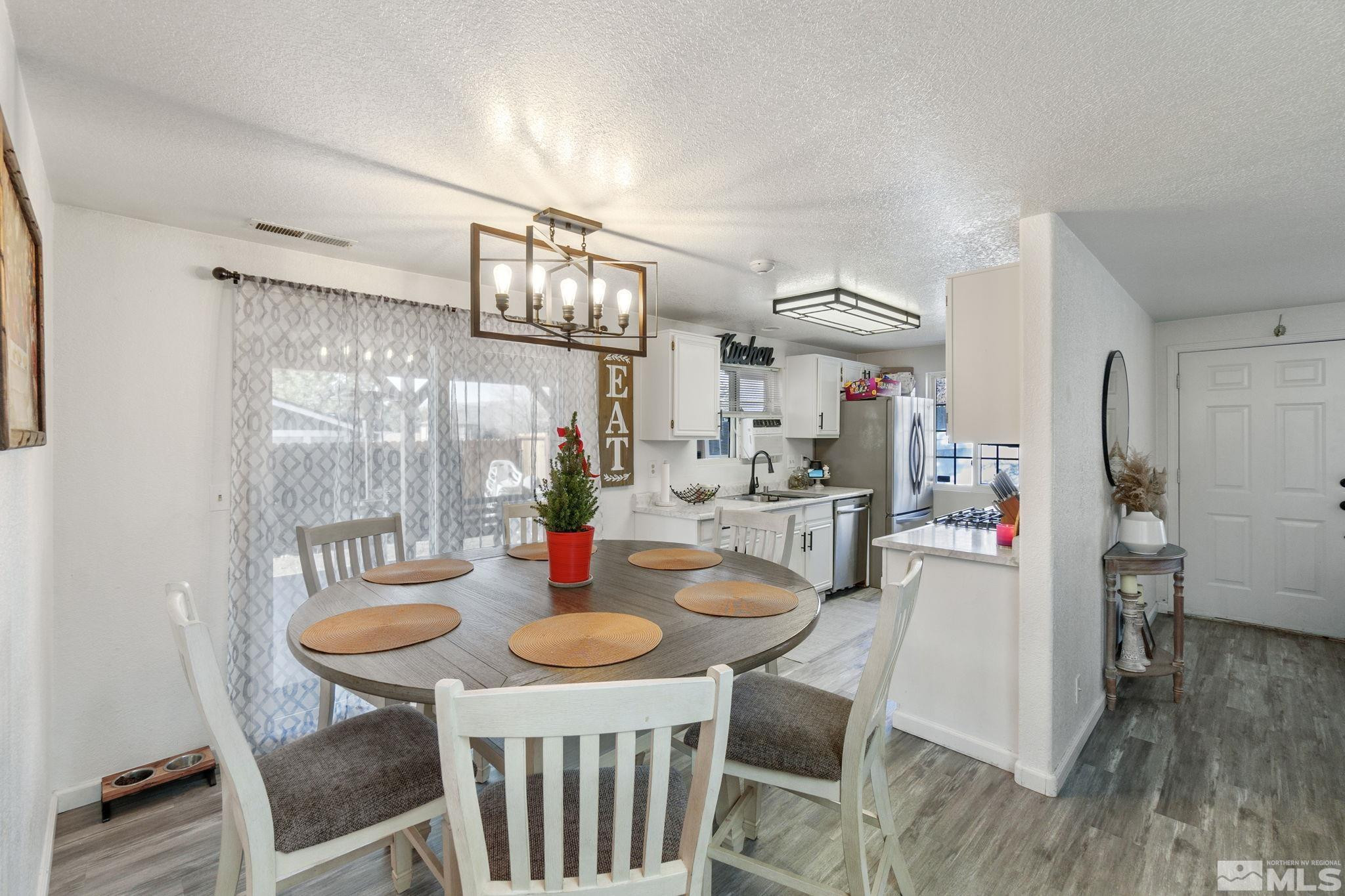 17160 West Opal Court Reno, NV 89508 - Photo 9 of 39 Photo 10