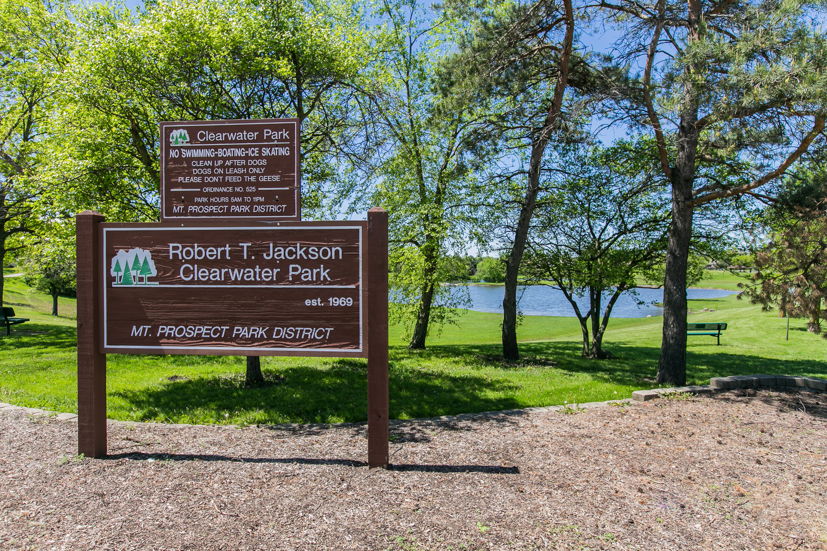 1903 West Golf Road, Unit 2A Mount Prospect, IL 60056 - Photo 19 of 20 a sign on the side of the road