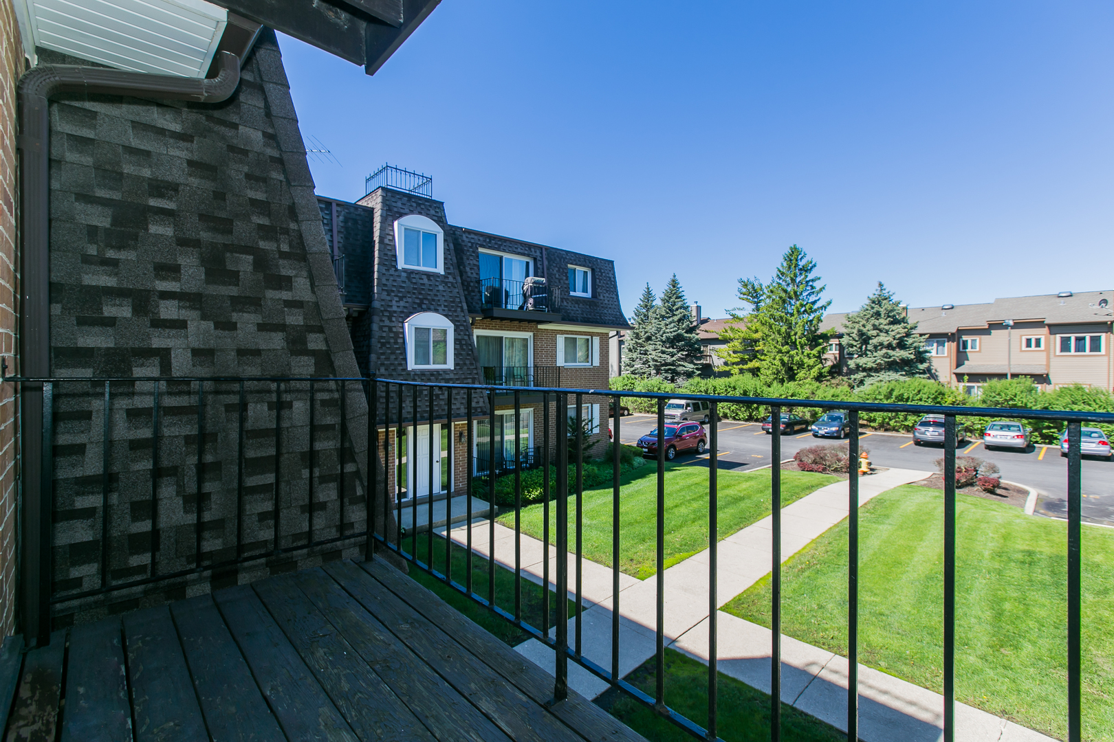 1903 West Golf Road, Unit 2A Mount Prospect, IL 60056 - Photo 4 of 20 a view of a balcony
