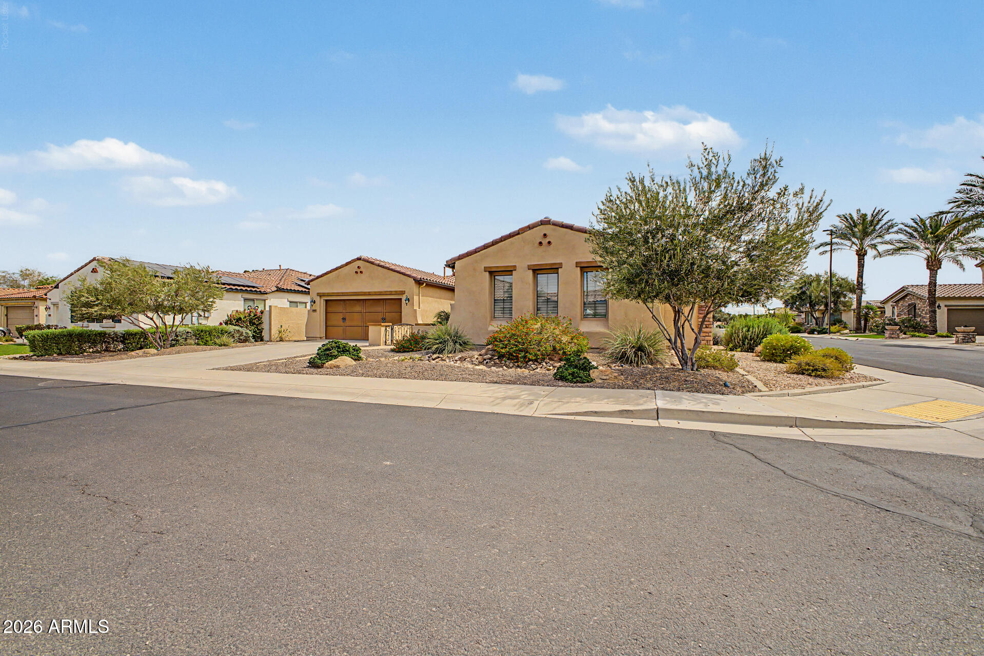 6587 South Martingale Road Gilbert, AZ 85298 - Photo 6 of 57 05 - Martingale 6587