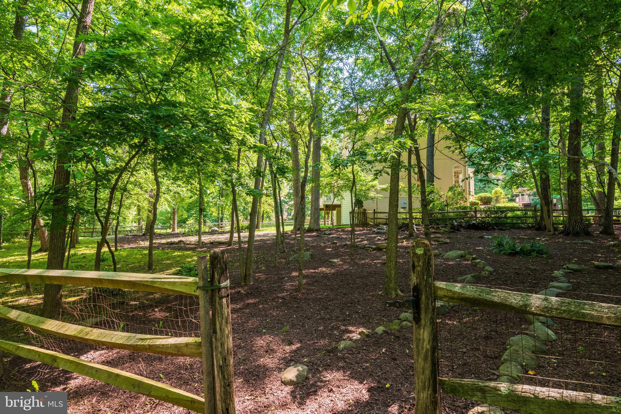 12104 North Walnut Branch Road Reston, VA 20194 - Photo 64 of 70 Split rain fence around the backyard.