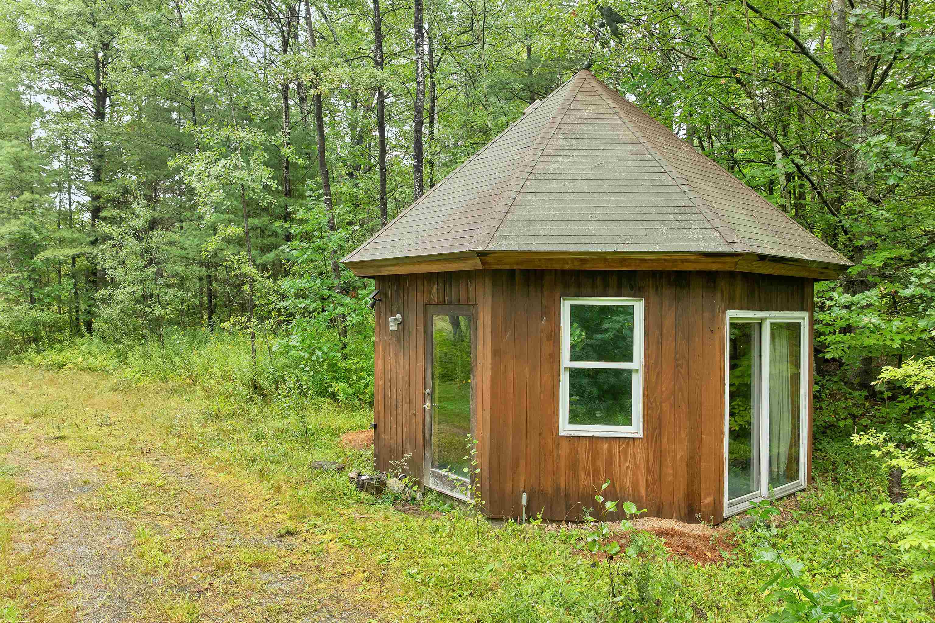 26 Otterville Road New London, NH 03257 - Photo 10 of 59 Gallery Image 10
