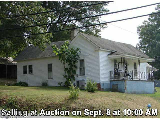 1324 Ridge Avenue Eden, NC 27288 - Photo 1 of 2 Exterior Front.
