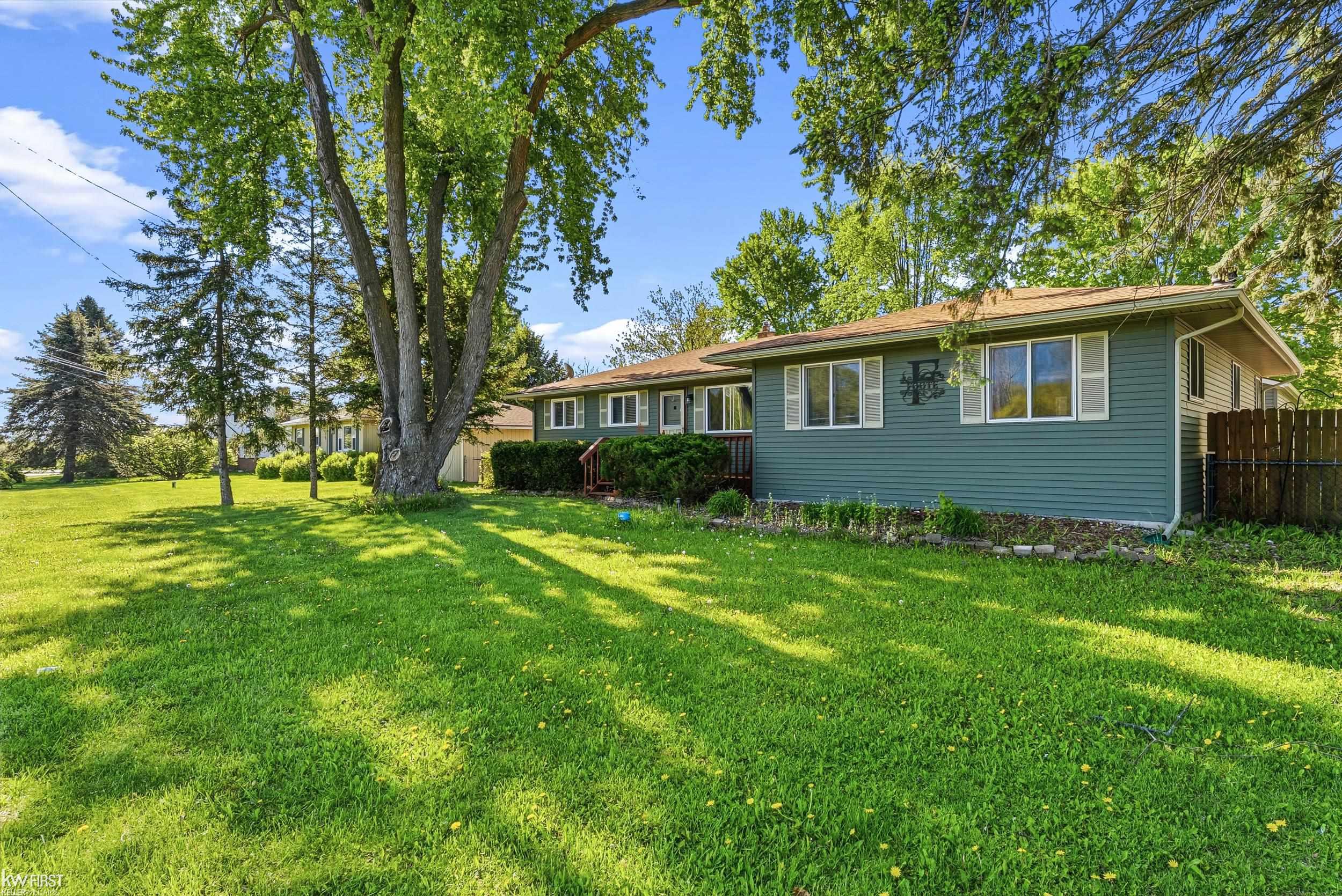 4271 Highland Road Milford, MI 48380 - Photo 4 of 48