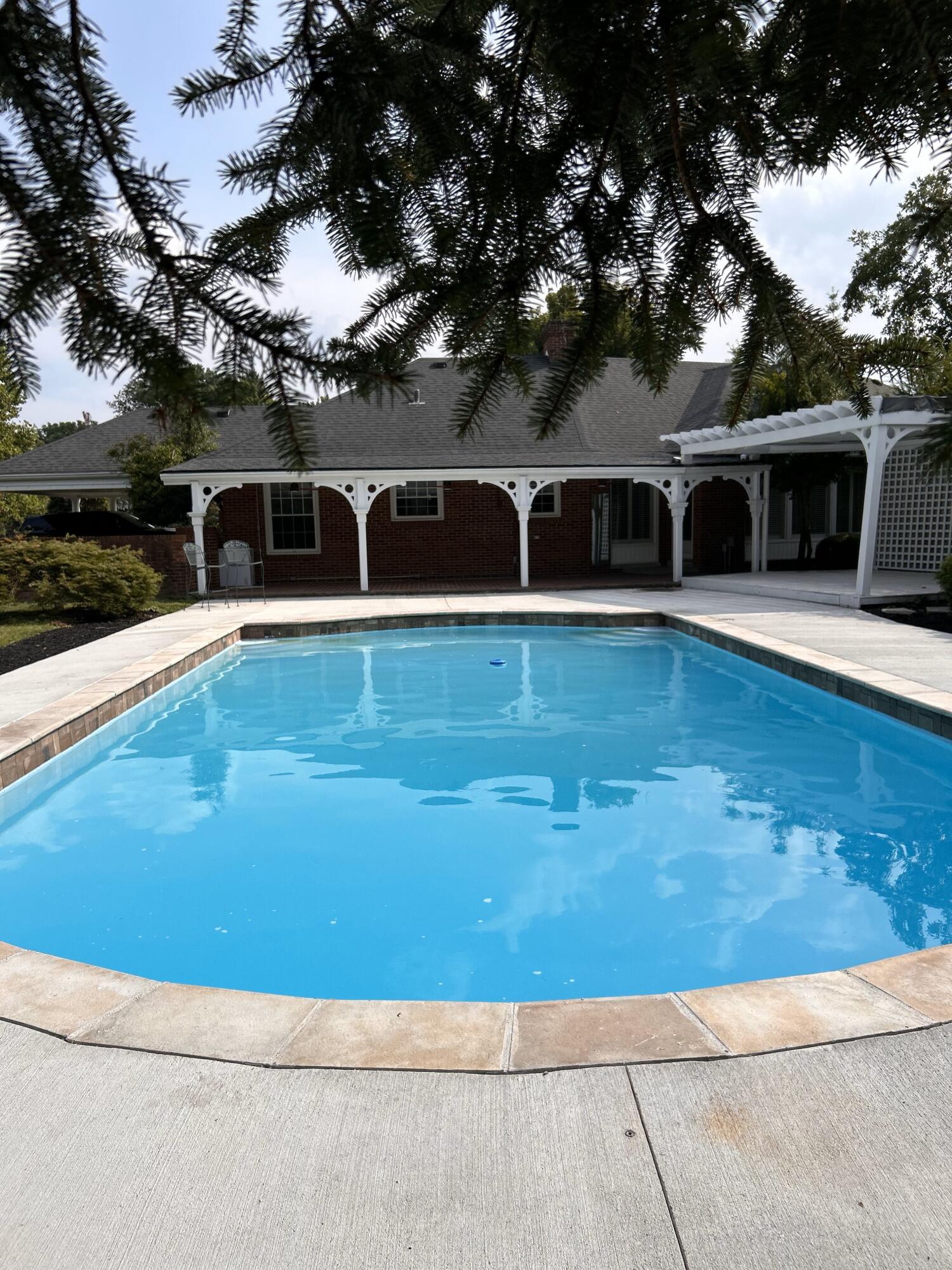 465 Boone Trail Road Danville, KY 40422 - Photo 2 of 42 74372049736__F6E0EE3A-26B5-482F-86EB-0FA