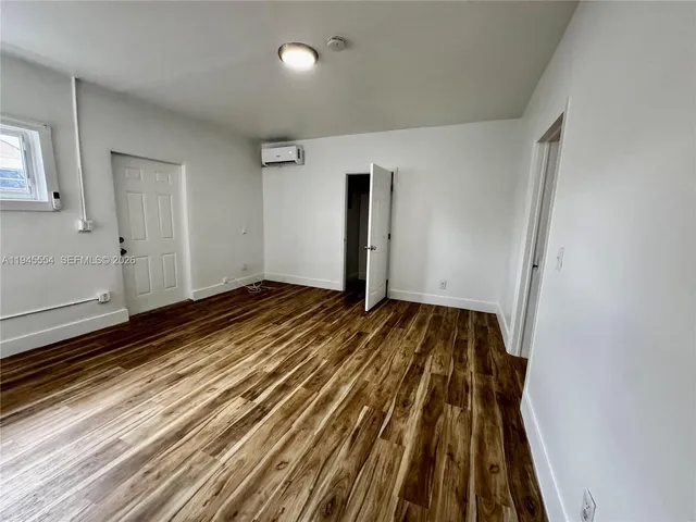 $1,500 | 609 Northwest 2nd Avenue, Unit 4, Hallandale Beach, FL 33009