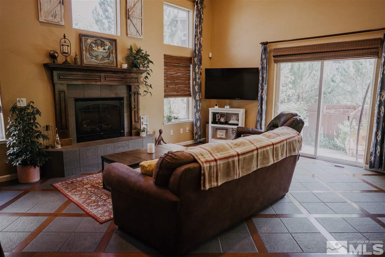 1021 Floral Ridge Way Sparks, NV 89436 - Photo 3 of 25 Photo 3
