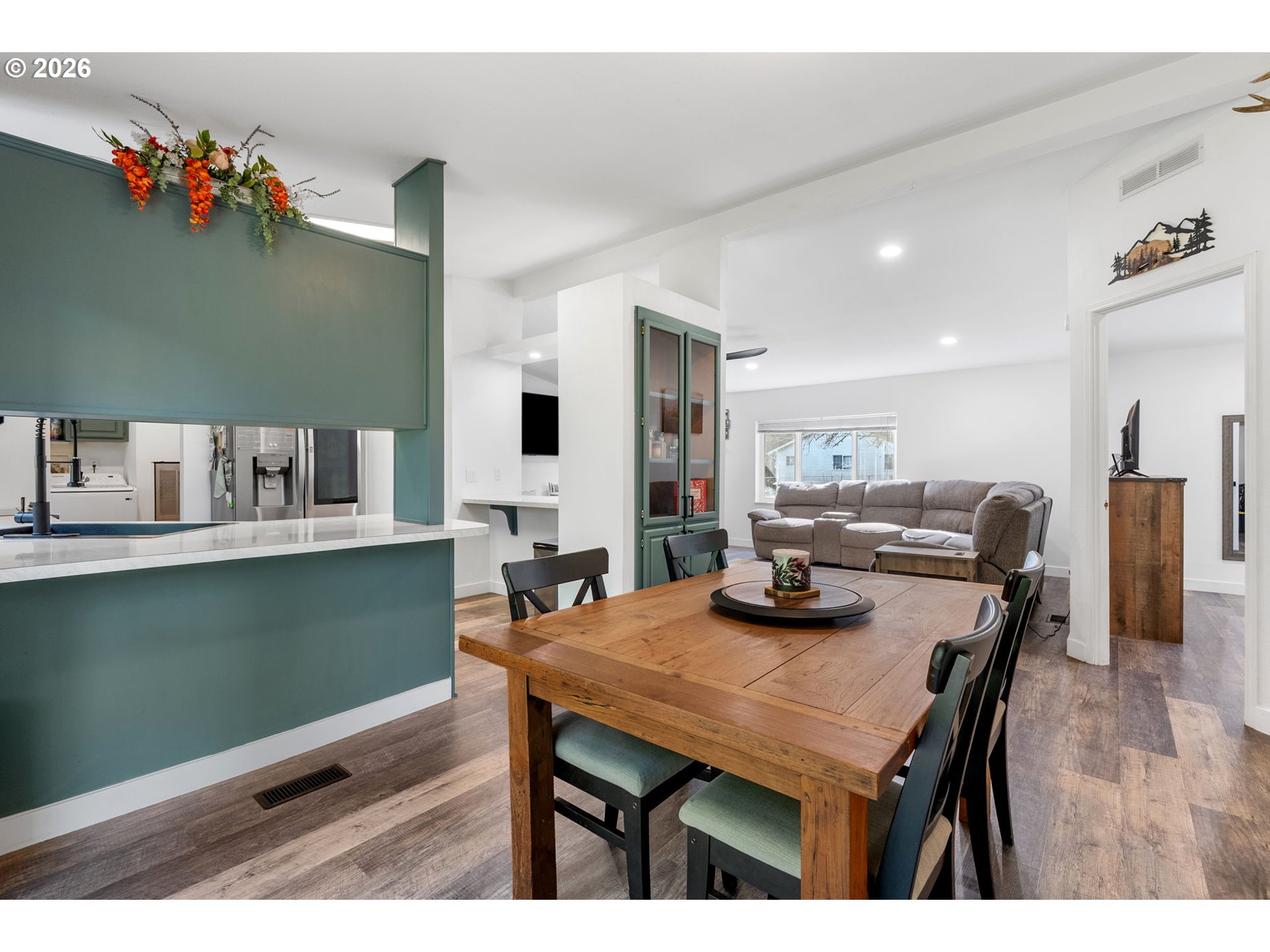 152 Estabrook Loop Carson, WA 98610 - Photo 11 of 45