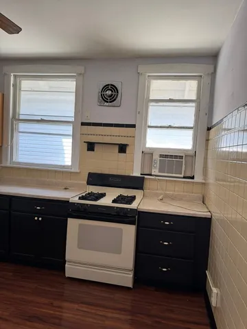 $2,000 | 4741 North Kilbourn Avenue, Unit 2, Chicago, IL 60630