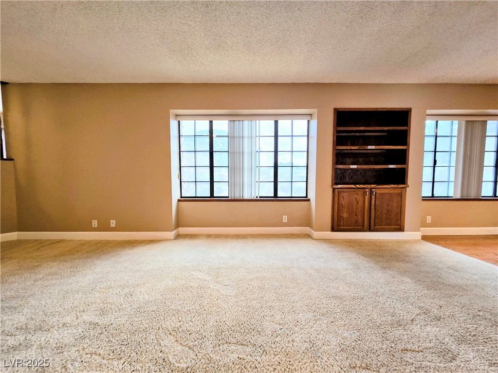 3159 Tonyram Circle Las Vegas, NV 89146 - Photo 8 of 67