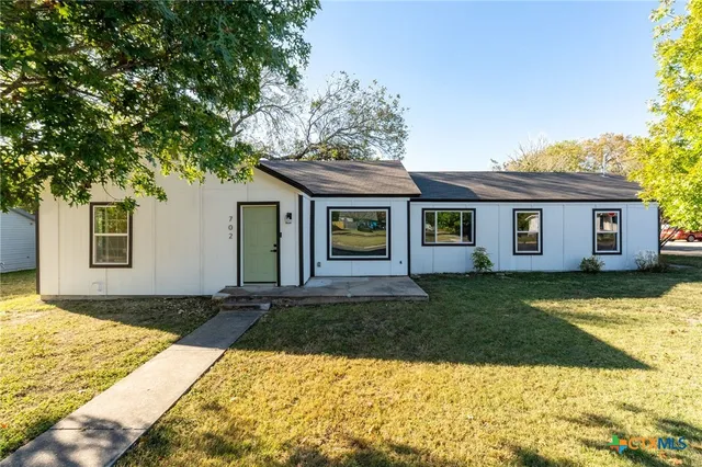 $264,999 | 702 South Main Street, Copperas Cove, TX 76522