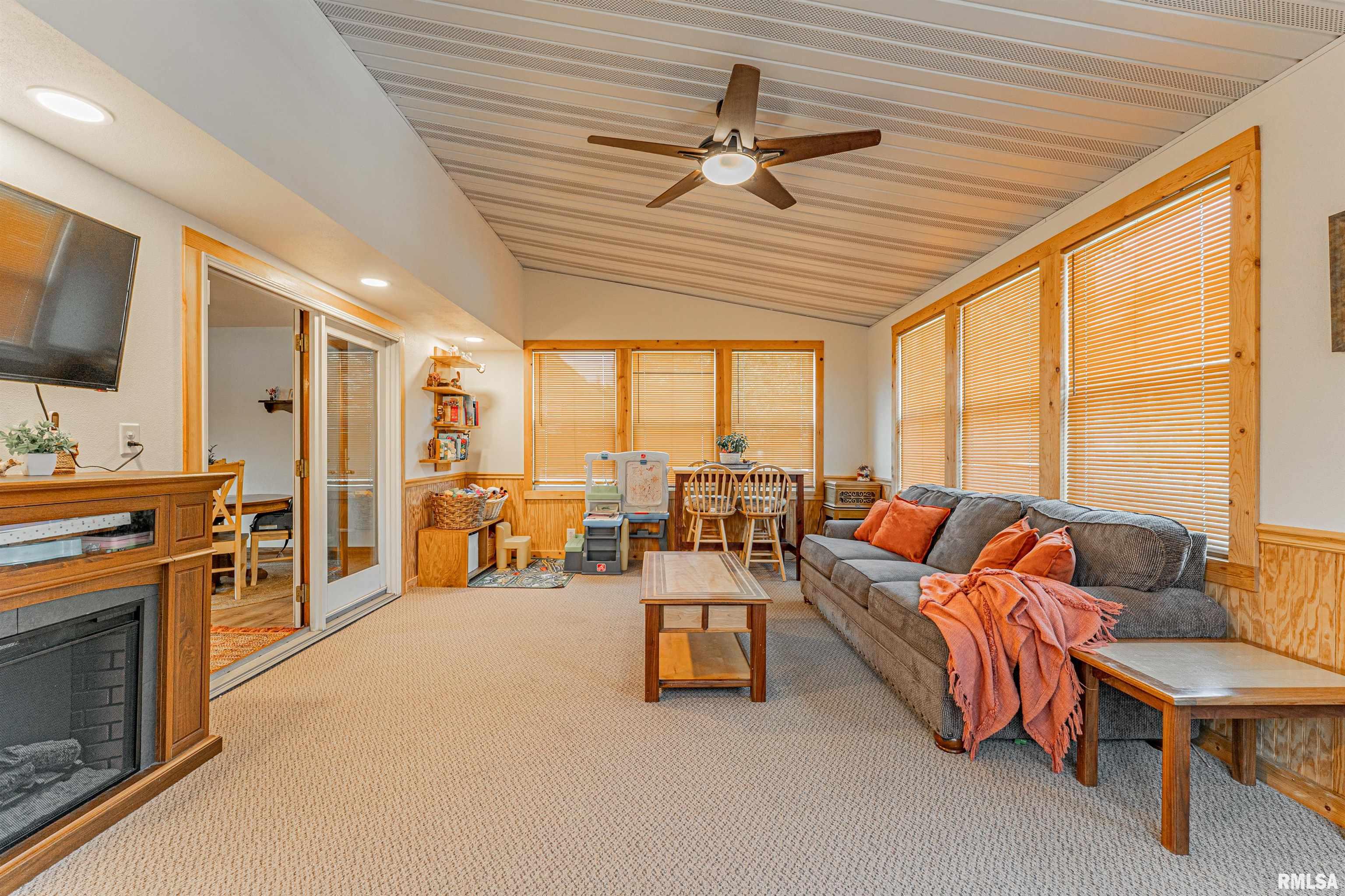 1008 North State Street Lincoln, IL 62656 - Photo 14 of 31