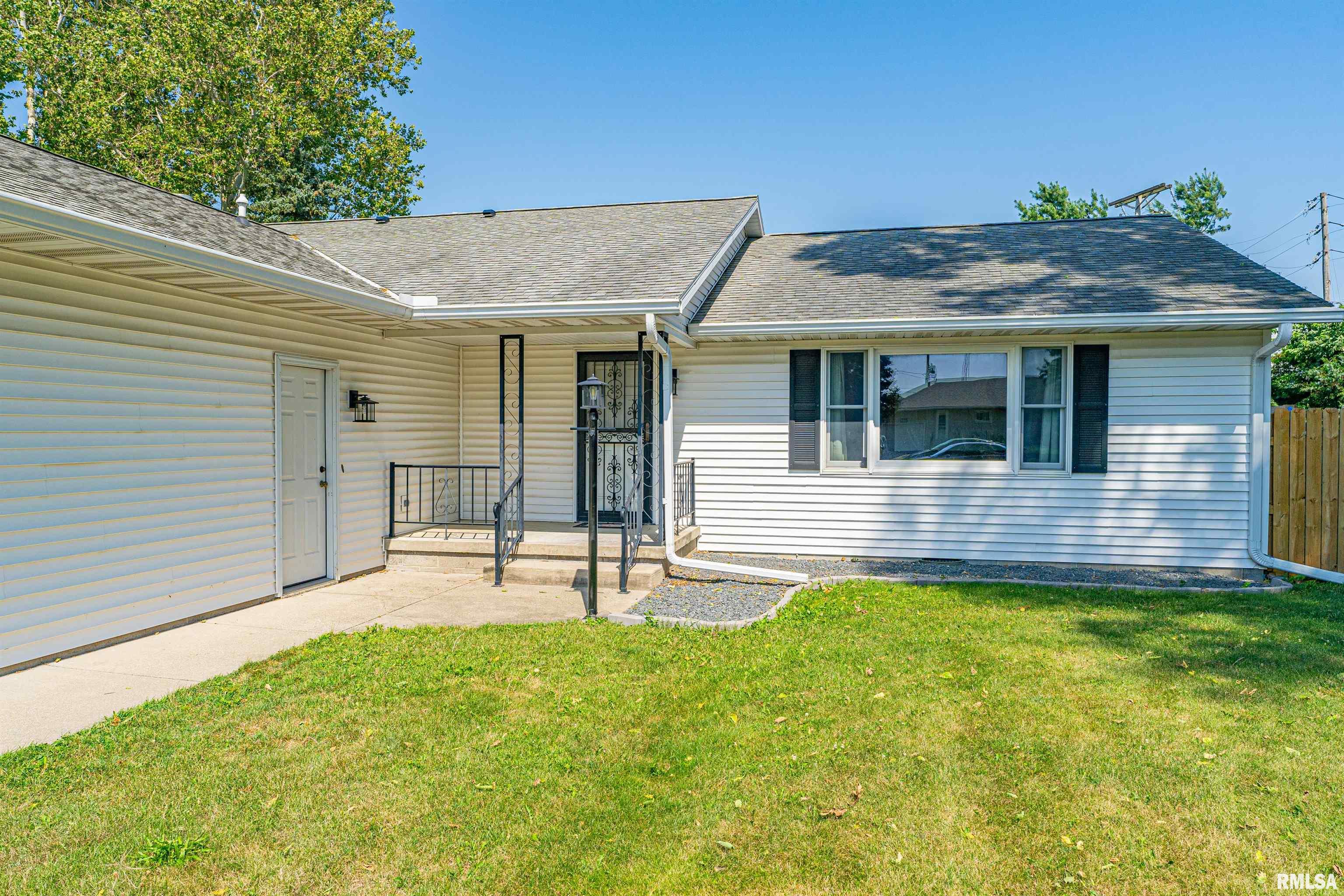 1008 North State Street Lincoln, IL 62656 - Photo 2 of 31