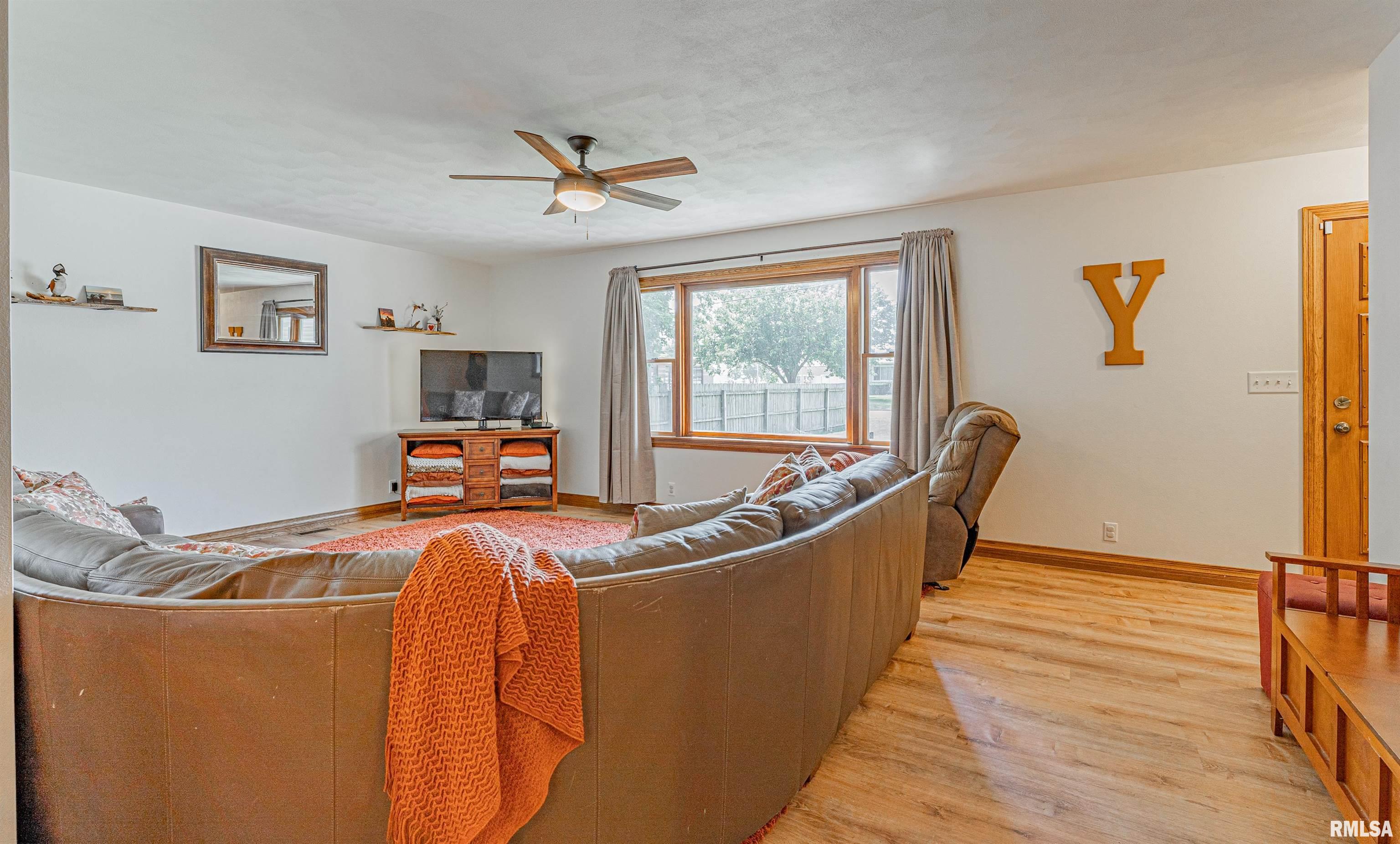 1008 North State Street Lincoln, IL 62656 - Photo 3 of 31