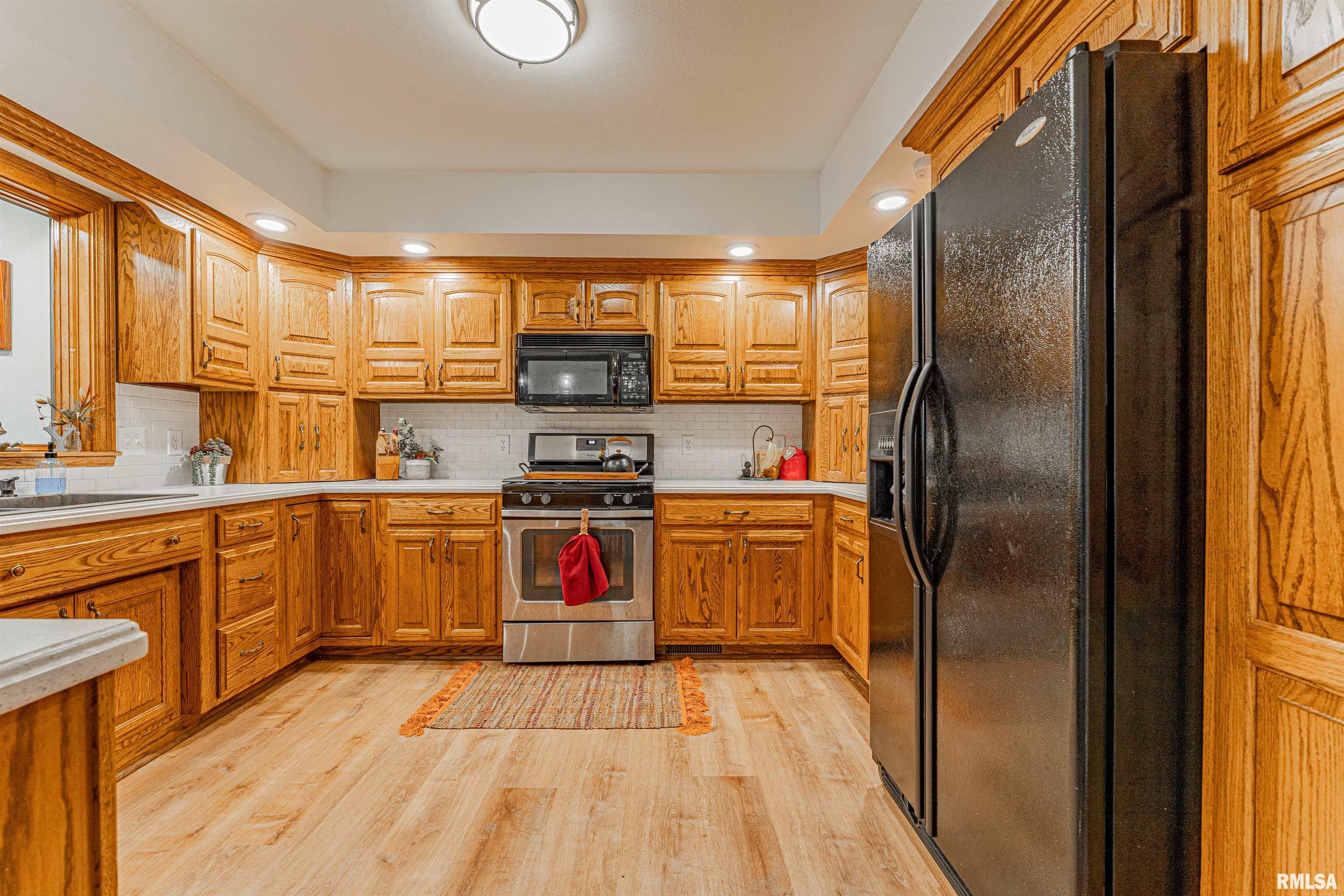 1008 North State Street Lincoln, IL 62656 - Photo 9 of 31