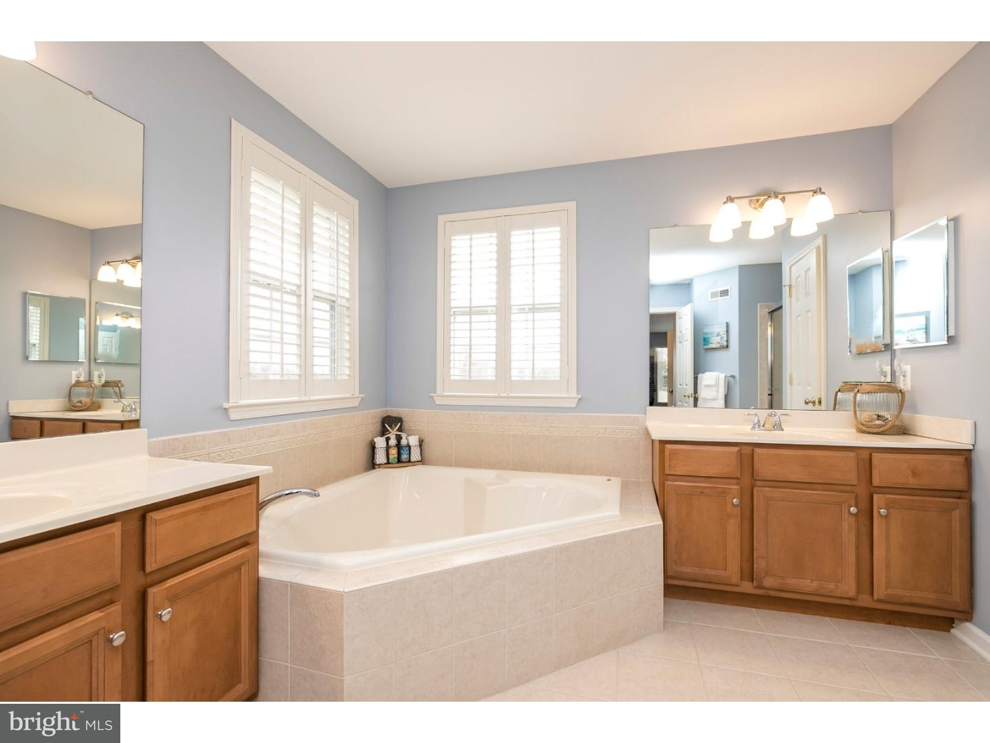 487 Windy Hill Road Gilbertsville, PA 19525 - Photo 18 of 25 Master Bathroom