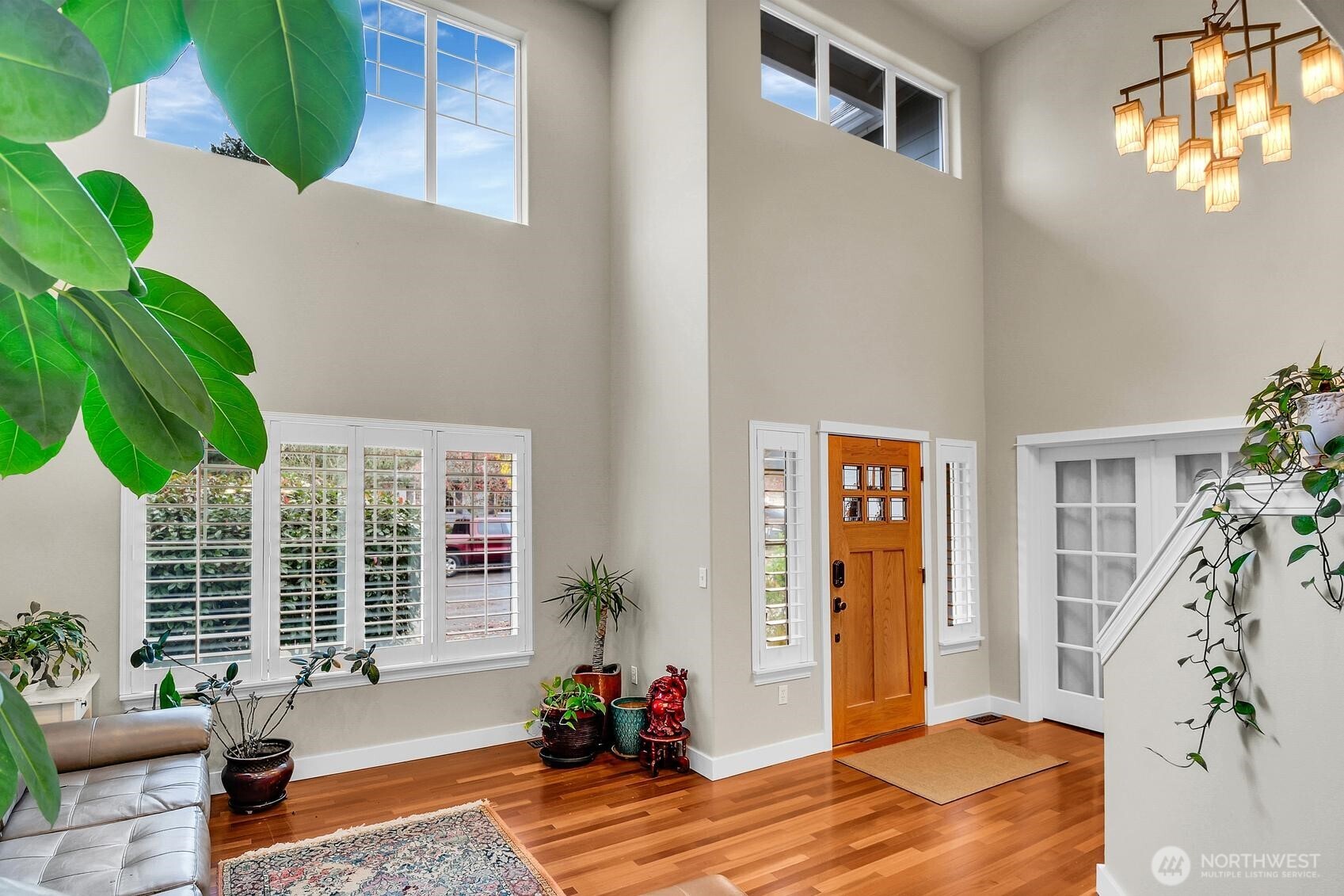 5949 17th Avenue Southwest Seattle, WA 98106 - Photo 5 of 30 Gallery Image 5