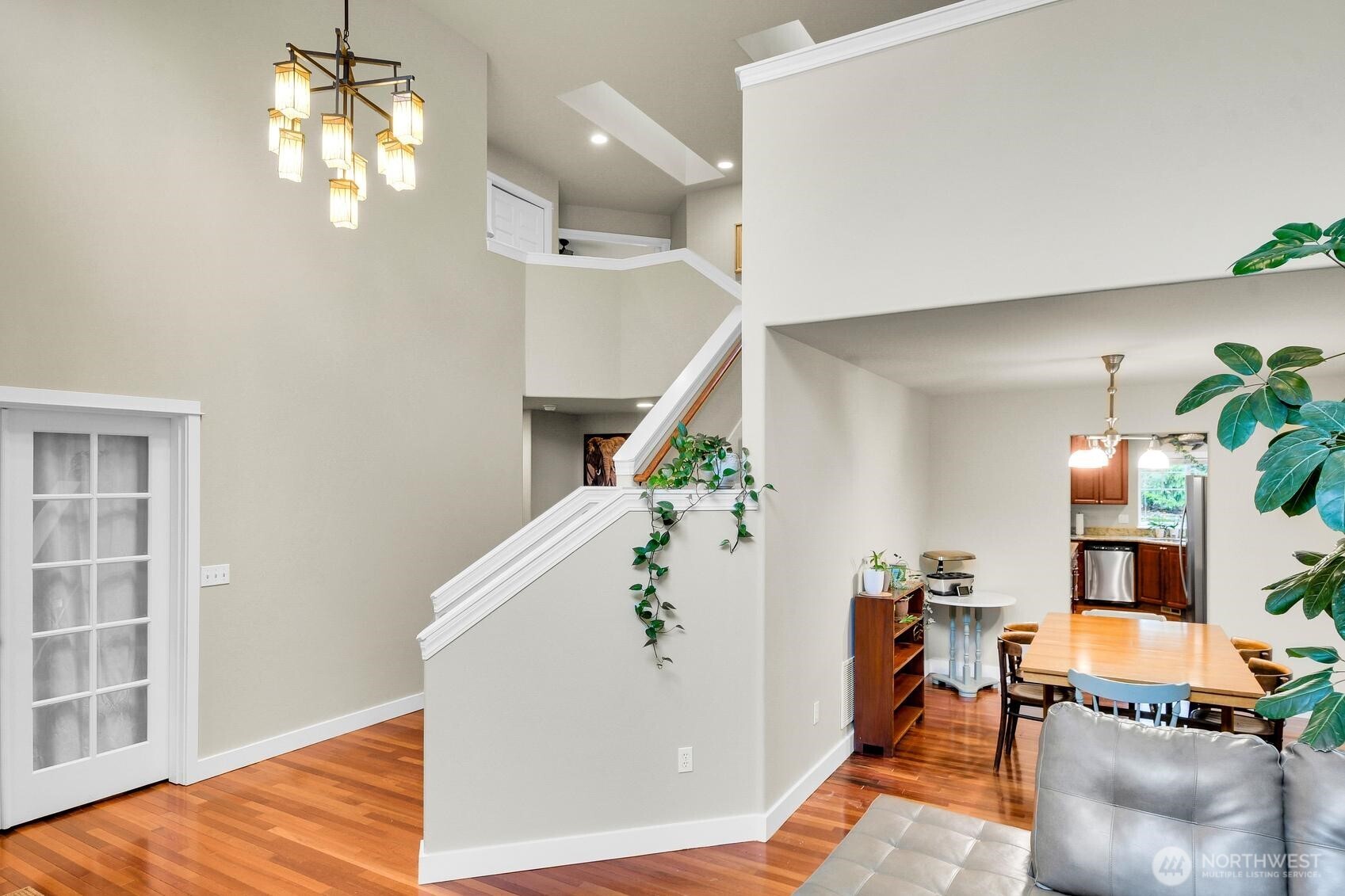 5949 17th Avenue Southwest Seattle, WA 98106 - Photo 6 of 30 Gallery Image 6