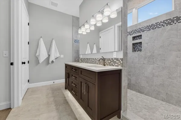 $1,200,000 | 347 Stonewall Drive, Eureka, MO 63025