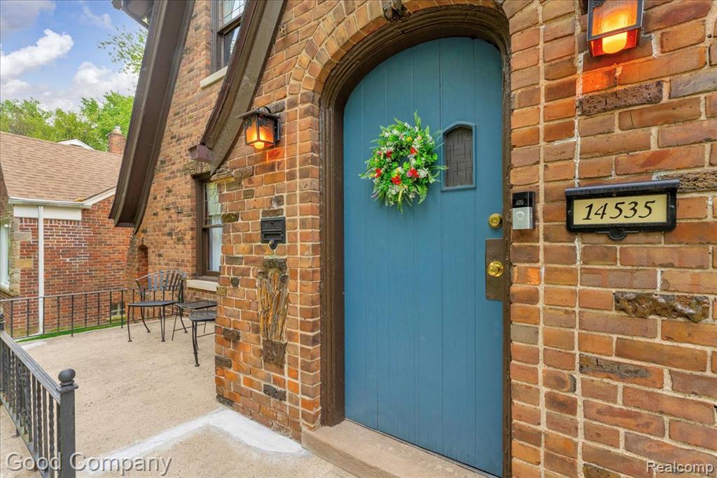 14535 Ashton Road Detroit, MI 48223 - Photo 4 of 59