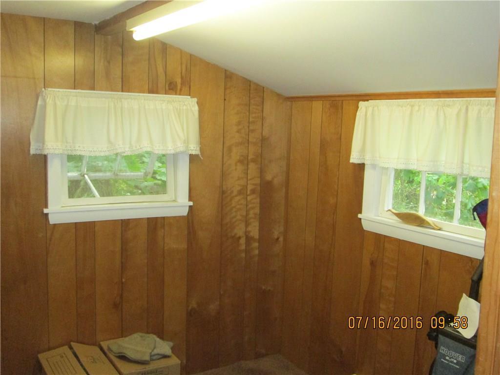 31 Dixon's Run Road Ogunquit, ME 03907 - Photo 13 of 29 Den/office