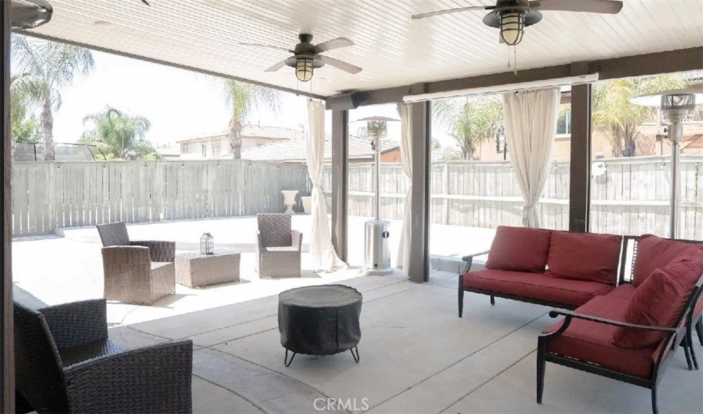 366 Caldera Street Perris, CA 92570 - Photo 29 of 60 backyard