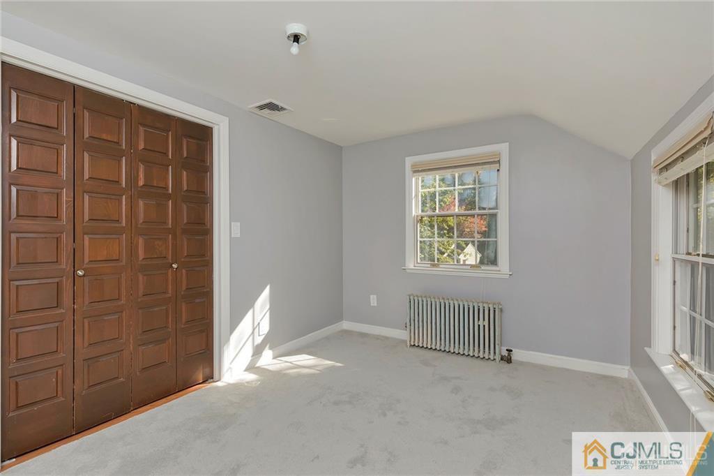 18 Southfield Road Edison, NJ 08820 - Photo 24 of 31 Gallery Image 24