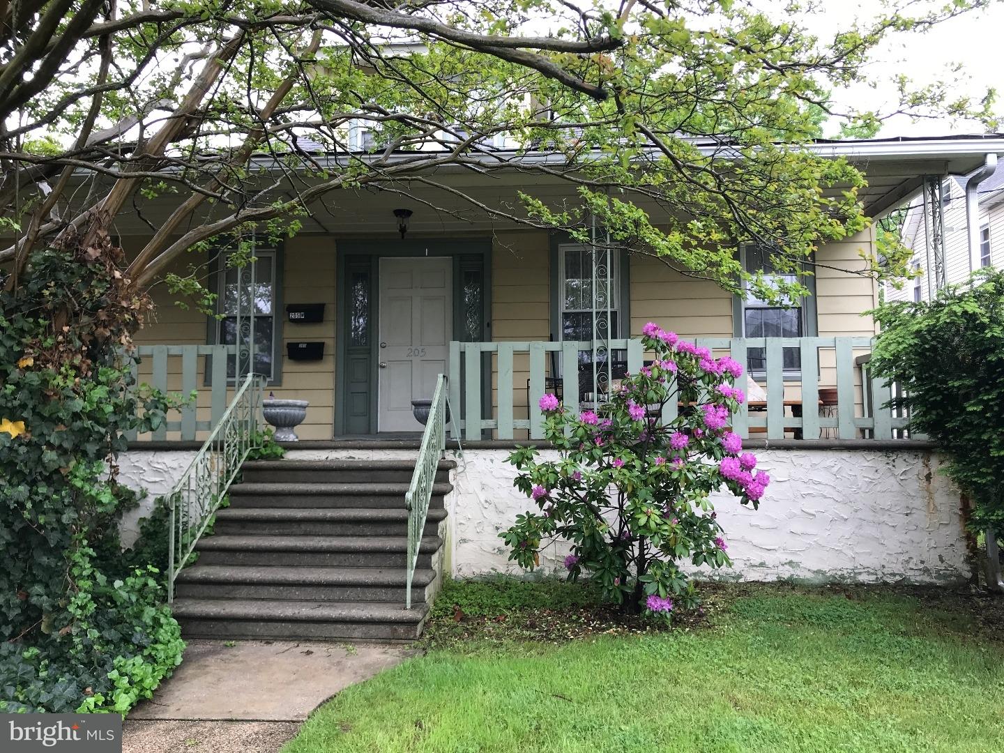 205 Clements Bridge Road Barrington, NJ 08007 - Photo 1 of 19 Gallery Image 1