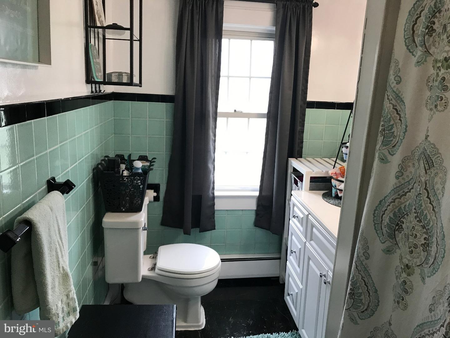 205 Clements Bridge Road Barrington, NJ 08007 - Photo 9 of 19 Gallery Image 9