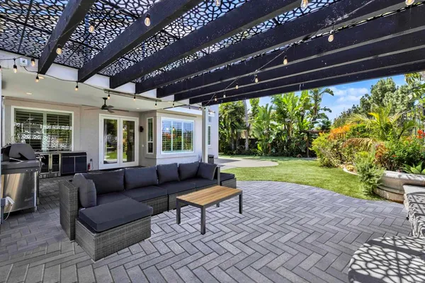 $1,439,900 | 948 Honeysuckle Drive, San Marcos, CA 92078