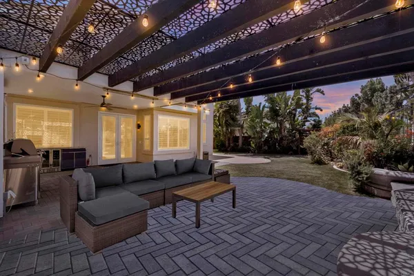 $1,439,900 | 948 Honeysuckle Drive, San Marcos, CA 92078