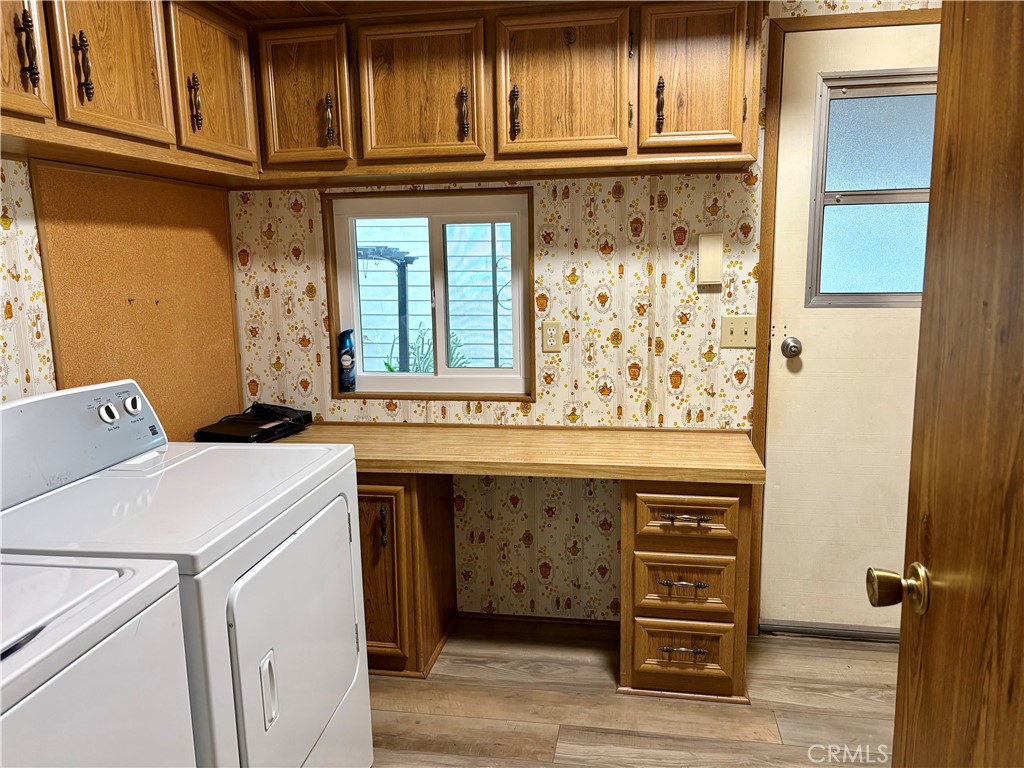 1901 Dayton Road, Unit 6 Chico, CA 95928 - Photo 22 of 25 a kitchen with a stove a sink and a cabinets