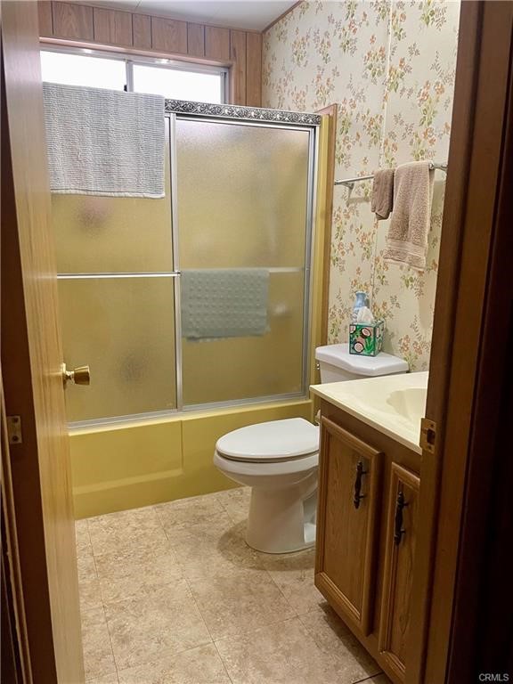 1901 Dayton Road, Unit 6 Chico, CA 95928 - Photo 8 of 16 a bathroom with a granite countertop bathtub shower sink and toilet