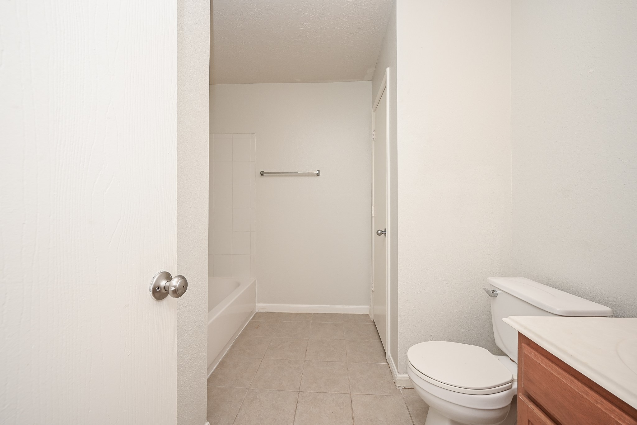 3635 Garrison Run Drive Spring, TX 77386 - Photo 24 of 32 Bathroom closet adds bonus storage capacity.