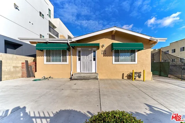 $4,000 | 536 North Oxford Avenue, Unit 536, Los Angeles, CA 90004