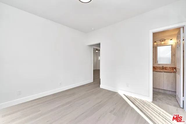 $4,000 | 536 North Oxford Avenue, Unit 536, Los Angeles, CA 90004