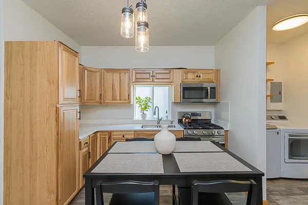 $247,000 | 40 North 3rd West, Green River, WY 82935