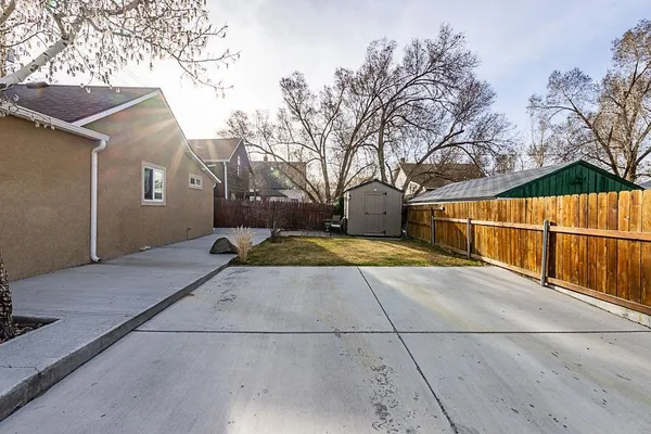 $247,000 | 40 North 3rd West, Green River, WY 82935