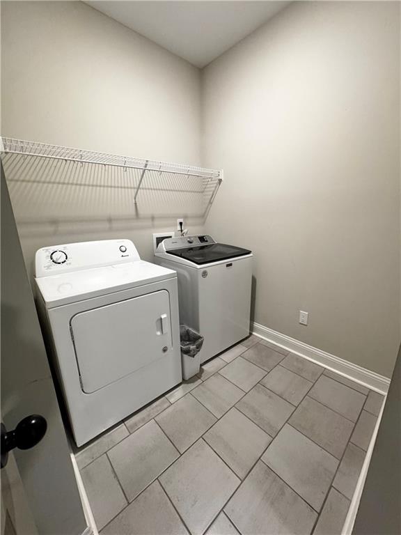 4515 Jacksonville Road Tallapoosa, GA 30176 - Photo 21 of 40 a utility room with dryer and washer